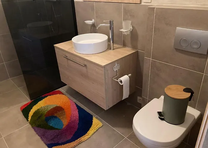 La Cure De * Noduwez