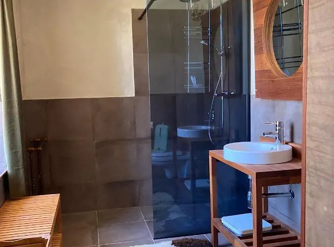 Hébergement de vacances La Cure De *