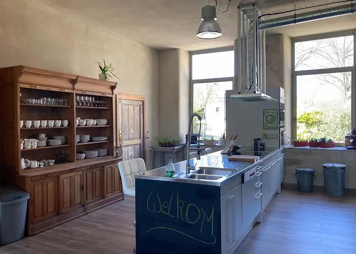 La Cure De * Noduwez