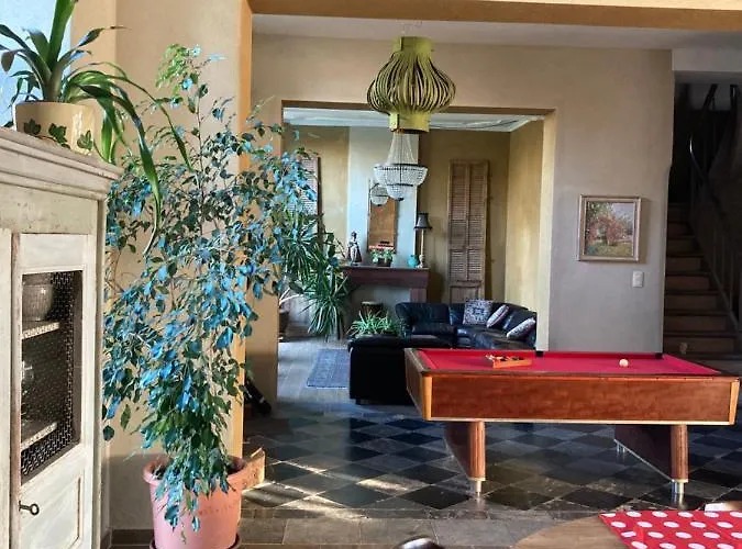 La Cure De * Noduwez